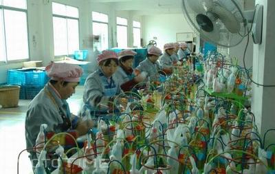 益智與科教的樂(lè)趣 探秘汕頭市澄海區(qū)千禮塑料玩具廠的日用百貨新篇